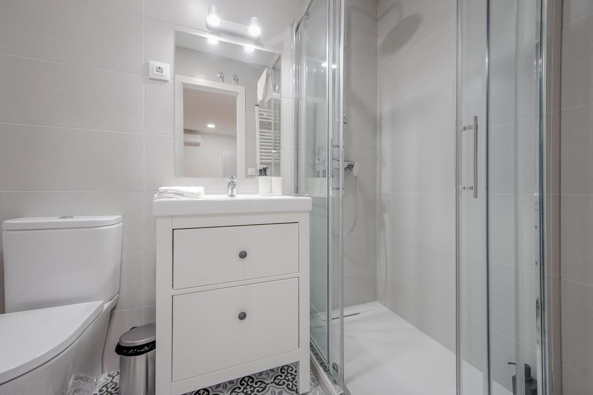 Cozy&New Apartment Para 6Pax En La Plaza De Tirso - Madrid E1 Екстер'єр фото