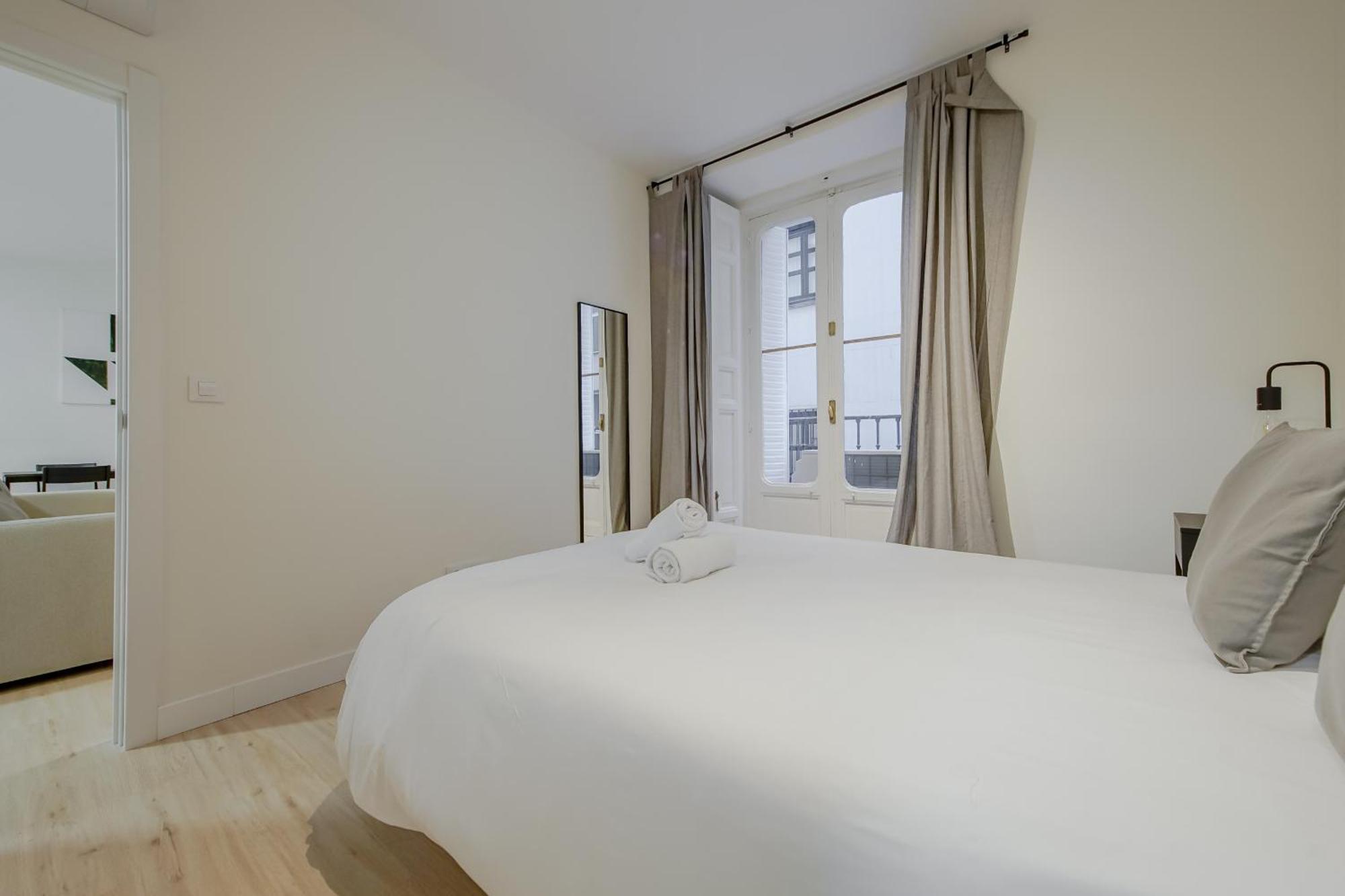 Cozy&New Apartment Para 6Pax En La Plaza De Tirso - Madrid E1 Екстер'єр фото