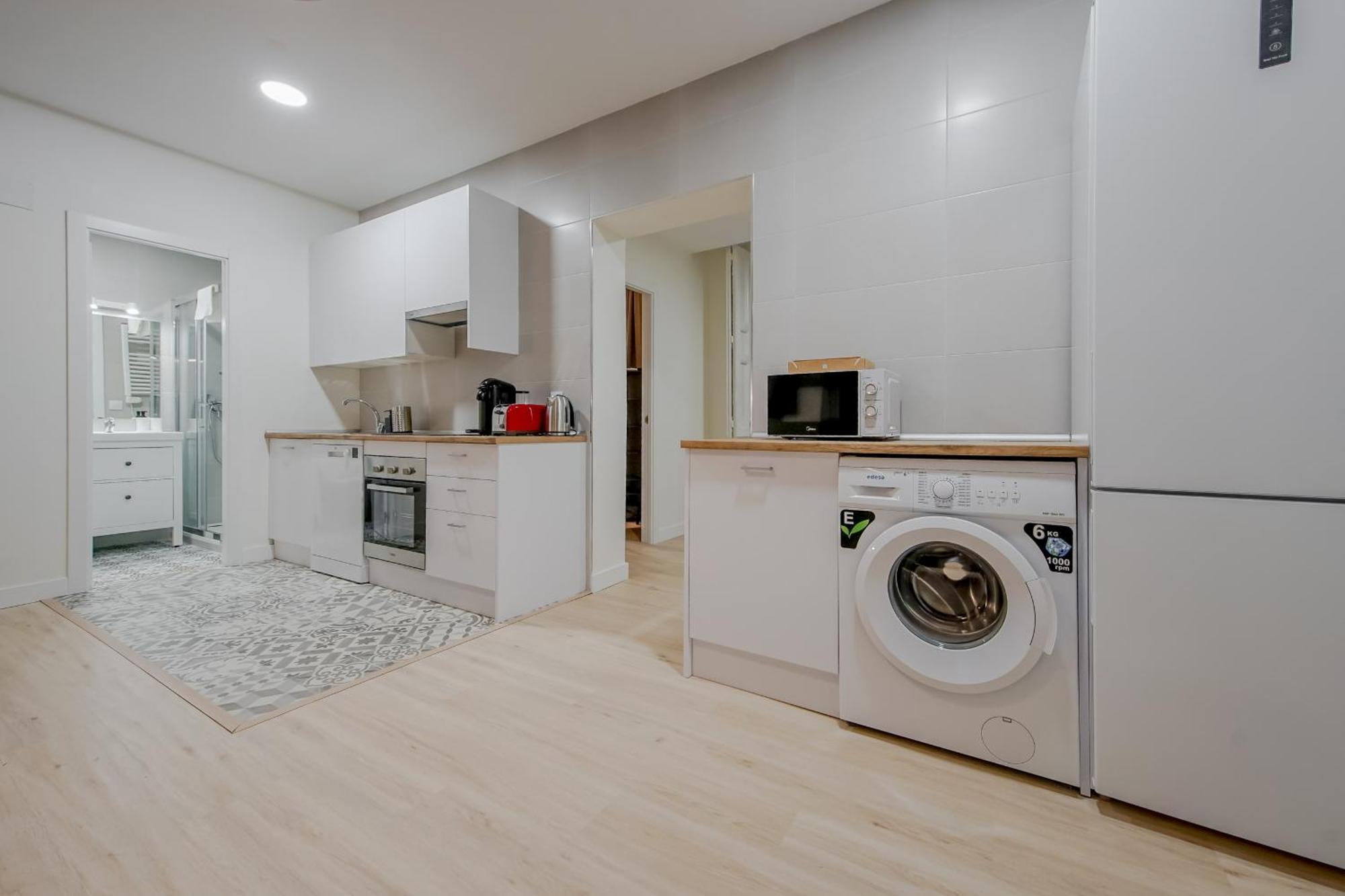 Cozy&New Apartment Para 6Pax En La Plaza De Tirso - Madrid E1 Екстер'єр фото